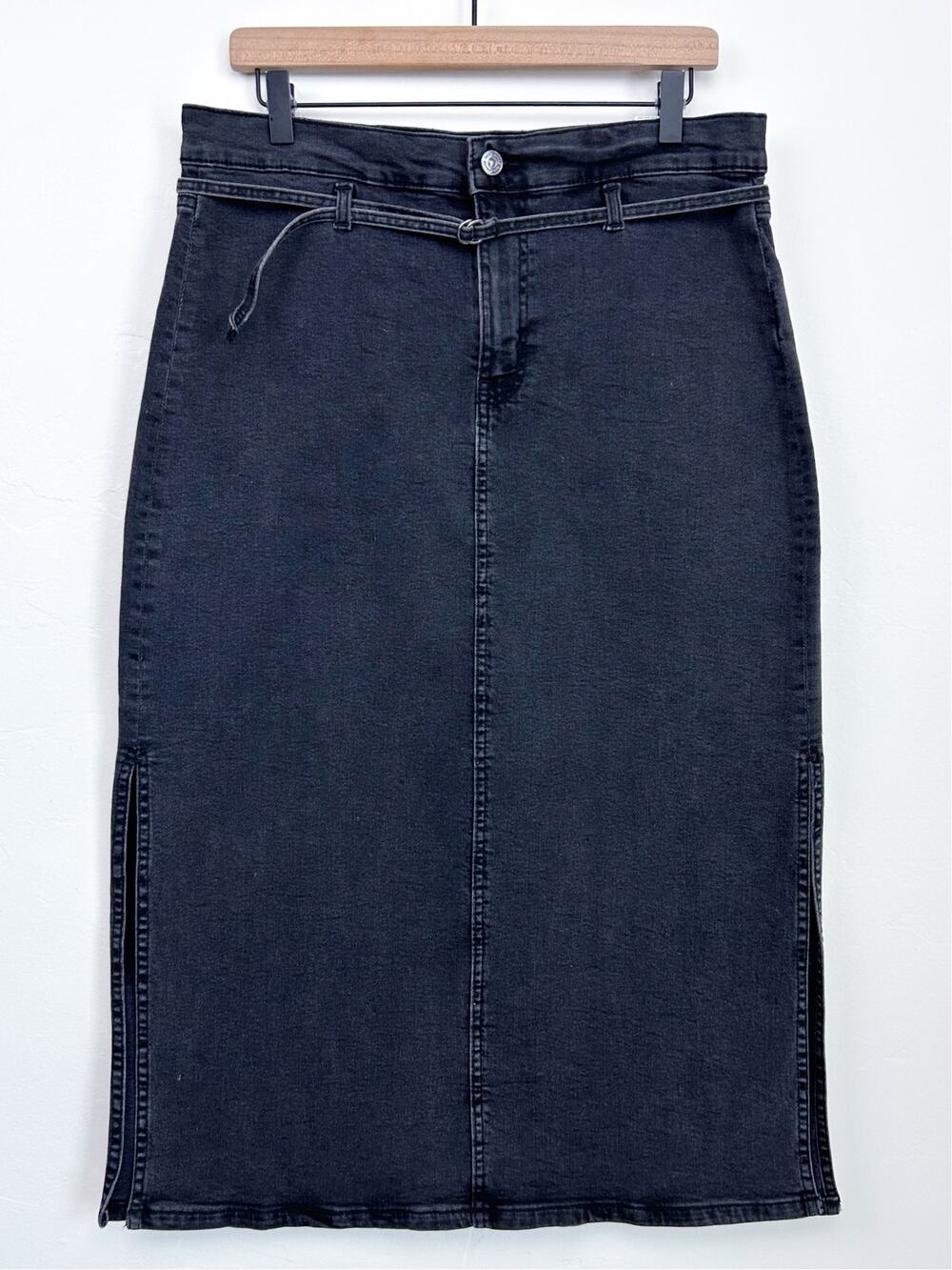 DKNY Jeans SIZE 12 Washed Black Stretchy Denim Side Slit Belted Midi Skirt NWT